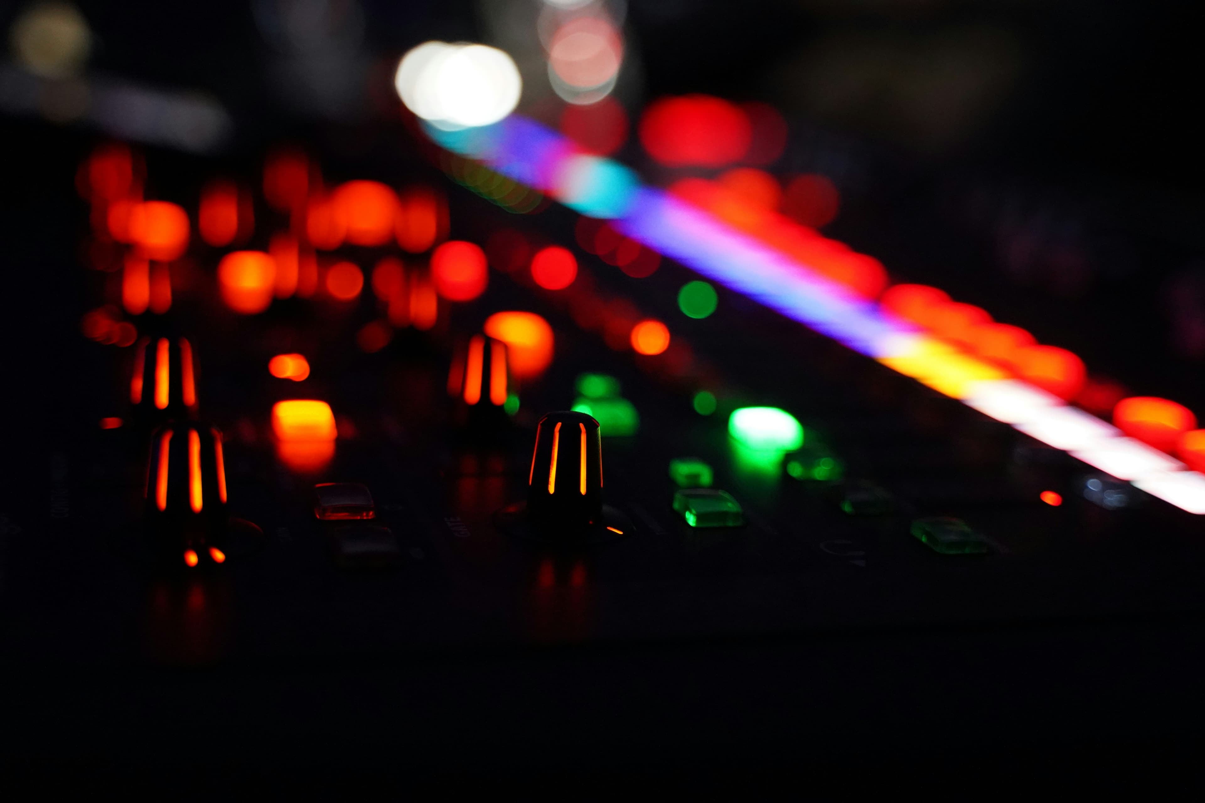 Deezer opens its AI music detector to Spotify and Apple Music users
