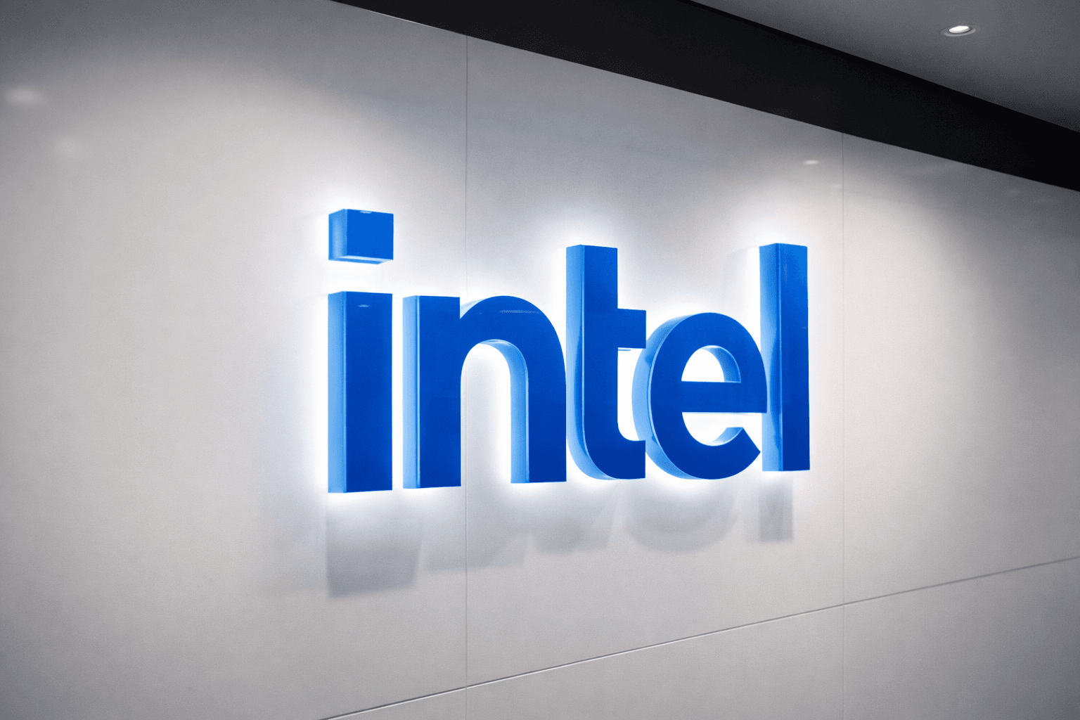 Pat Gelsinger bets on xLight lithography to restart Moore's law